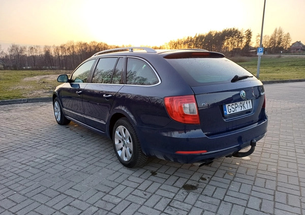 Skoda Superb cena 31900 przebieg: 271000, rok produkcji 2012 z Reda małe 379
